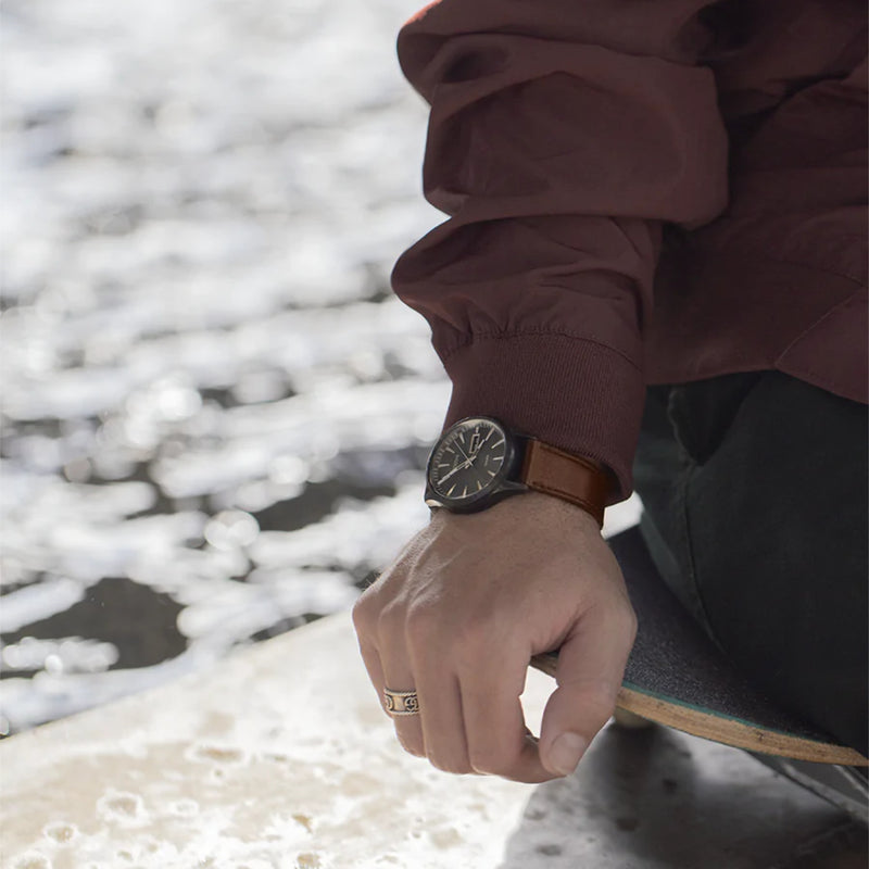 Load image into Gallery viewer, Nixon Sentry Solar Leather Watch