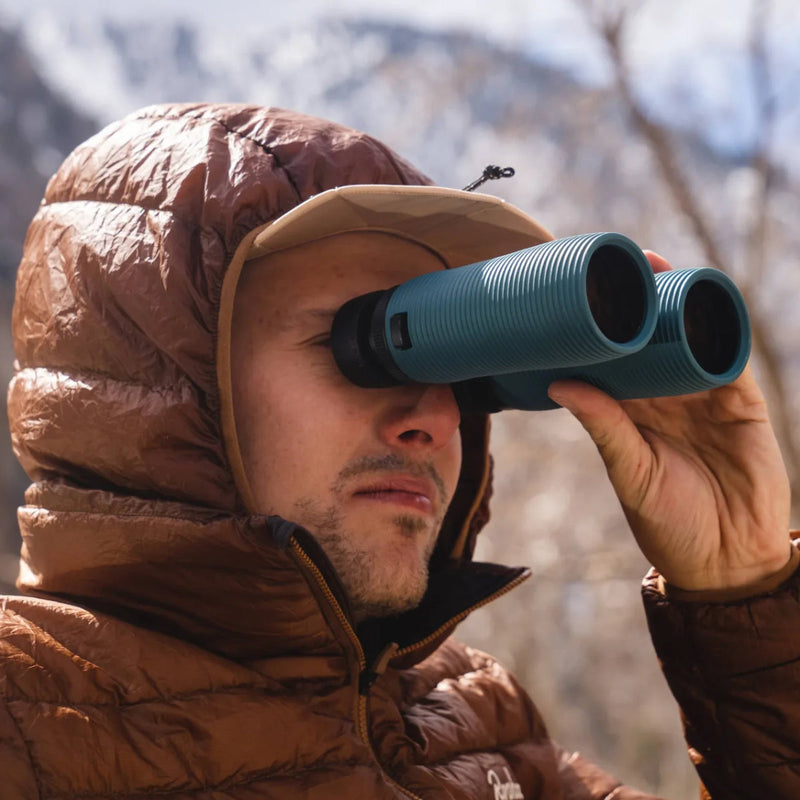 Load image into Gallery viewer, Nocs Provisions Pro Issue 8×42 Waterproof Binoculars