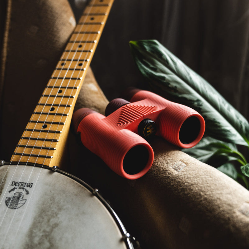 Load image into Gallery viewer, Nocs Provisions Field Issue 8×32 Waterproof Binoculars