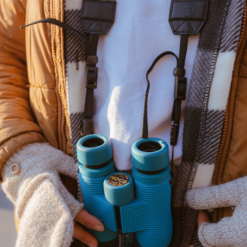 Load image into Gallery viewer, Nocs Provisions Field Issue 8×32 Waterproof Binoculars