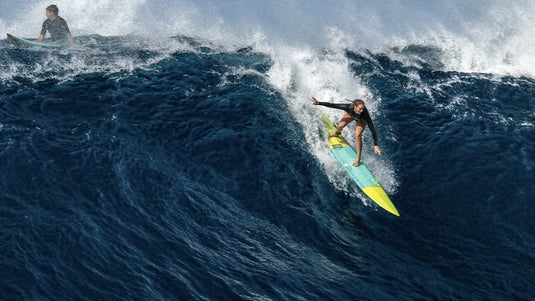 Patagonia-Women's-Wetsuit-Surfing-Action-Shot