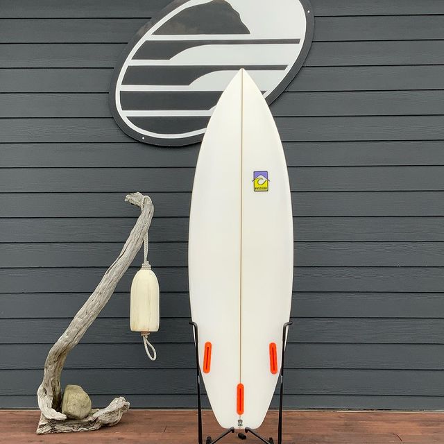 Load image into Gallery viewer, North West Surf Design All Around Shorty 5&#39;10 x 19 ¾ x 2 ¾ Surfboard • USED
