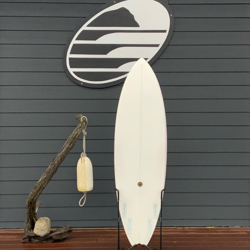 Load image into Gallery viewer, Album Insanity 5&#39;7 x 19 x 2.35 Surfboard • USED
