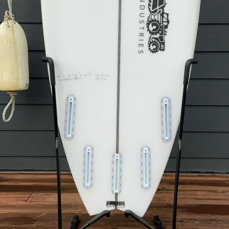 Load image into Gallery viewer, JS Industries Sub Xero 5&#39;5 x 19 ⅝ x 2 ½ Surfboard • USED
