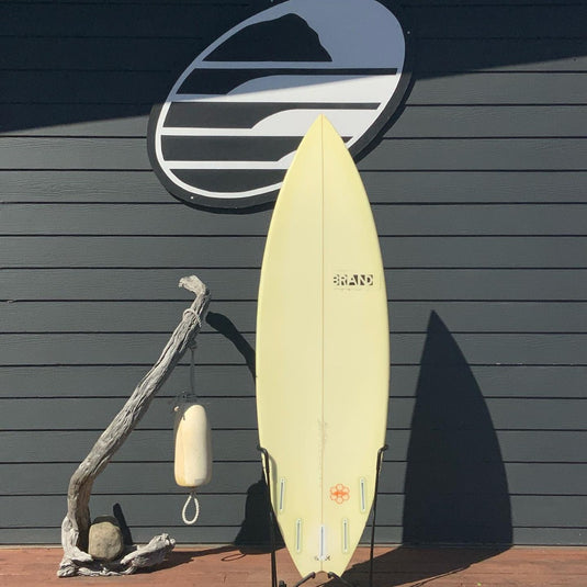 BRAND Custom 6'2 x 20 ¾ x 2 ⅝ Surfboard • USED