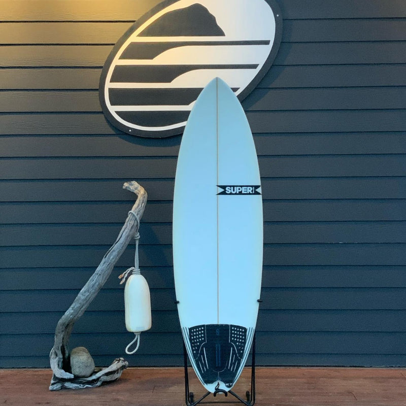 Load image into Gallery viewer, SUPERbrand Pug 5&#39;10 x 20 ¼ x 2 ⅝ Surfboard • USED
