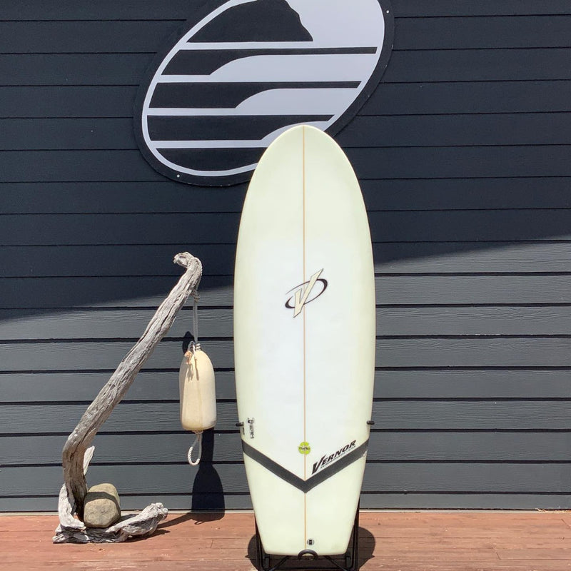 Load image into Gallery viewer, Vernor Mini Simmons 5&#39;6 x 22 x 2 ⅝ Surfboard • USED
