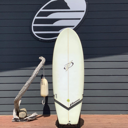 Vernor Mini Simmons 5'6 x 22 x 2 ⅝ Surfboard • USED