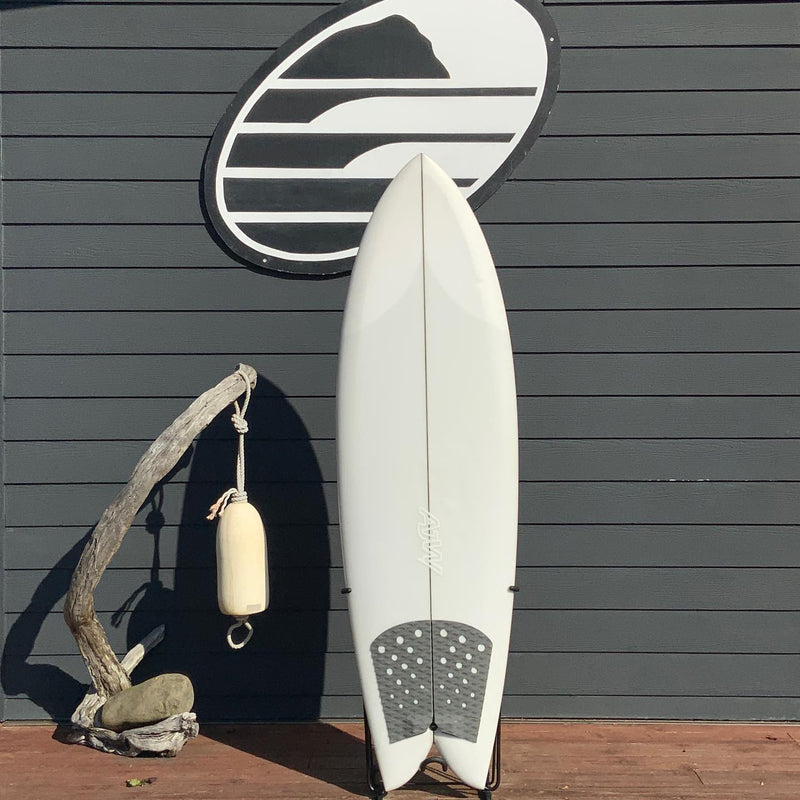 Load image into Gallery viewer, AJW Classic Twin 6&#39;2 x 21 ½ x 2.71 Surfboard • USED
