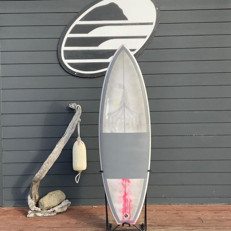 Load image into Gallery viewer, Neverlander Custom 5&#39;8 x 19 ¾ x 2 ¾ Surfboard • USED
