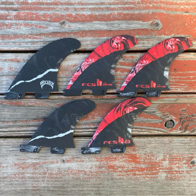 Load image into Gallery viewer, Harley Ingleby Series Mid 6 Thunderbolt Red 7'0 x 20 ½ x 2 ⅝ Surfboard • USED 5
