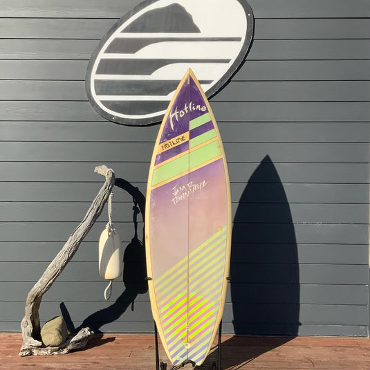 Hotline Custom 5'11 × 20 ¾ × 2 9/16 Surfboard • USED 1