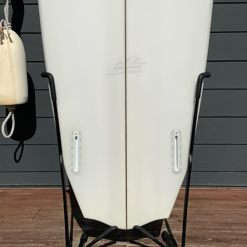 Load image into Gallery viewer, Album Surf Plasmic 6'0 × 21 ½ × 2 ¾ Surfboard • USED 3

