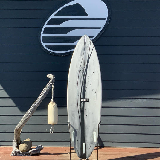 Album Surf Freewing 5'8 × 18 ¾ × 2 7/16 Surfboard • USED
