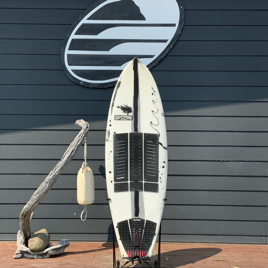 Cypress Coast Custom 5'7 × 20 ¼ × 2 ⅝ Surfboard • USED 1