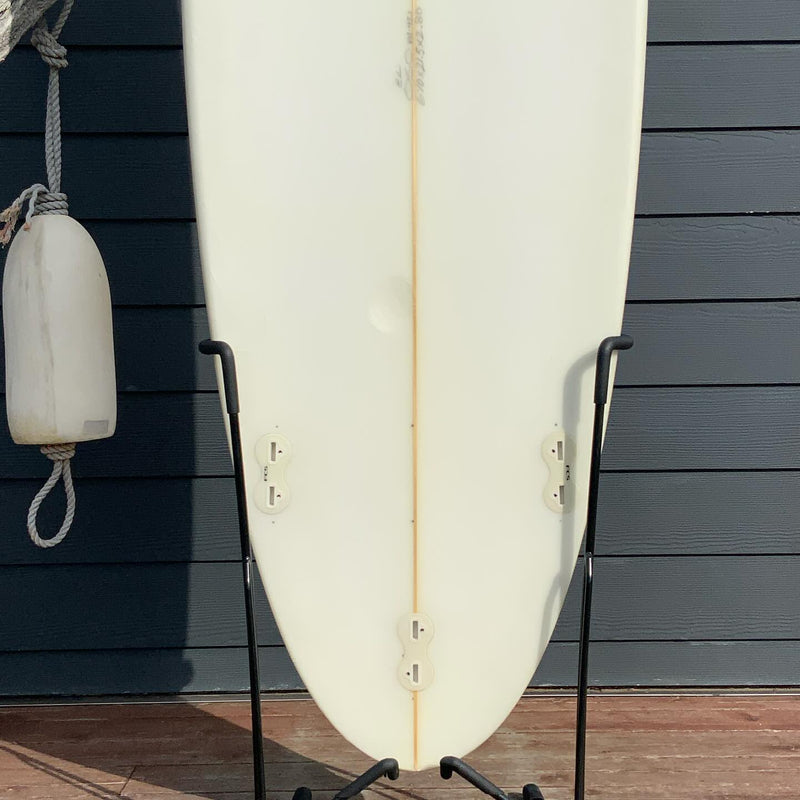 Load image into Gallery viewer, El Oso Custom 6'10 x 21 ½ x 2 ⅘ Surfboard • USED
