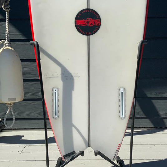 JS Industries Red Baron 5'6 × 21 × 2 ½ Surfboard • USED 3