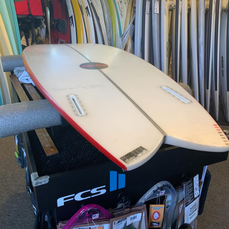 Load image into Gallery viewer, JS Industries Red Baron 5'6 × 21 × 2 ½ Surfboard • USED 7
