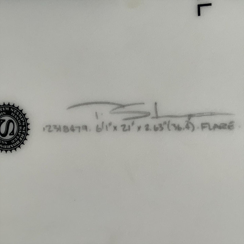 Load image into Gallery viewer, Stamps Flare Varial 6'1 x 21 x 2 ⅝ Surfboard • USED
