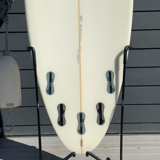 Ocean Pulse Custom 5'8 x 20 x 2 ½ Surfboard • USED