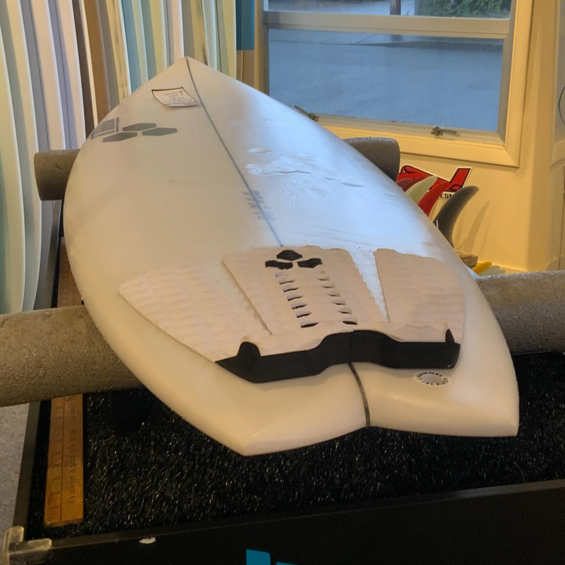 Load image into Gallery viewer, Channel Islands Rocket Wide 5'10 × 20 × 2 ⅝ Surfboard • USED 5
