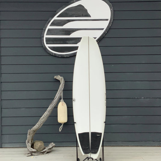 Album Surf Disorder Asym (Regular) 5'8 × 18 ¾ × 2 ½ Surfboard • USED