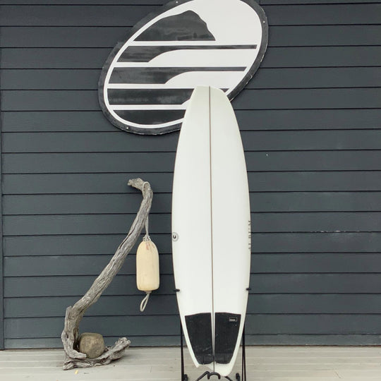 Album Surf Disorder Asym (Regular) 5'8 × 18 ¾ × 2 ½ Surfboard • USED