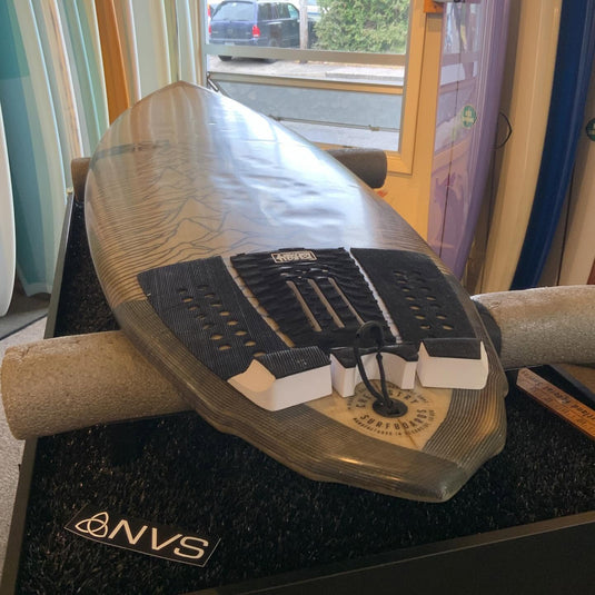 Chemistry Zen 4 Flax 5'7 × 19 ½ × 2 ⅜ Surfboard • USED