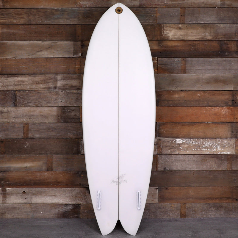 Load image into Gallery viewer, Album Surf Sunstone 5'6 × 20 ½ × 2 ½ Surfboard - Clear 2
