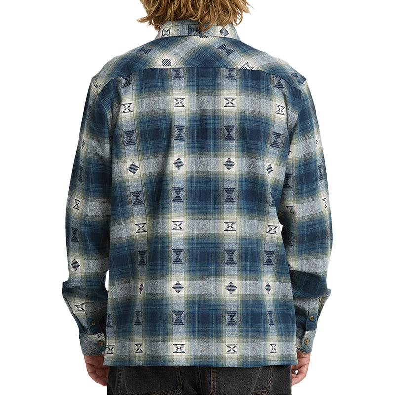 Load image into Gallery viewer, Billabong Offshore Jacquard Long Sleeve Button-Up Flannel Shirt
