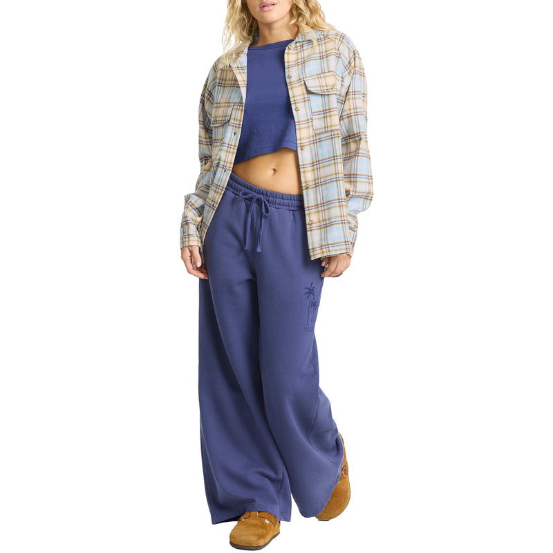 Load image into Gallery viewer, Billabong Women's Coastal Breeze Long Sleeve Button-Up Flannel Shirt 
