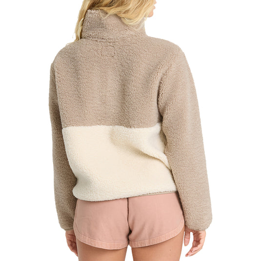 Billabong Women's A/Div Horizon Mock Neck Half-Zip Sherpa Sweatshirt