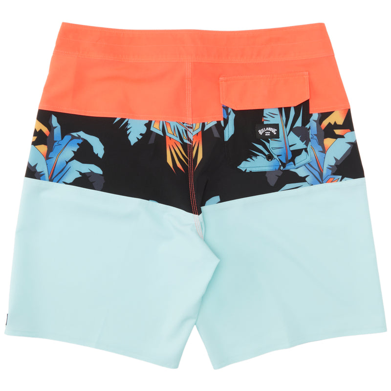 Load image into Gallery viewer, Billabong Tribong Pro Performance 18&quot; Boardshorts
