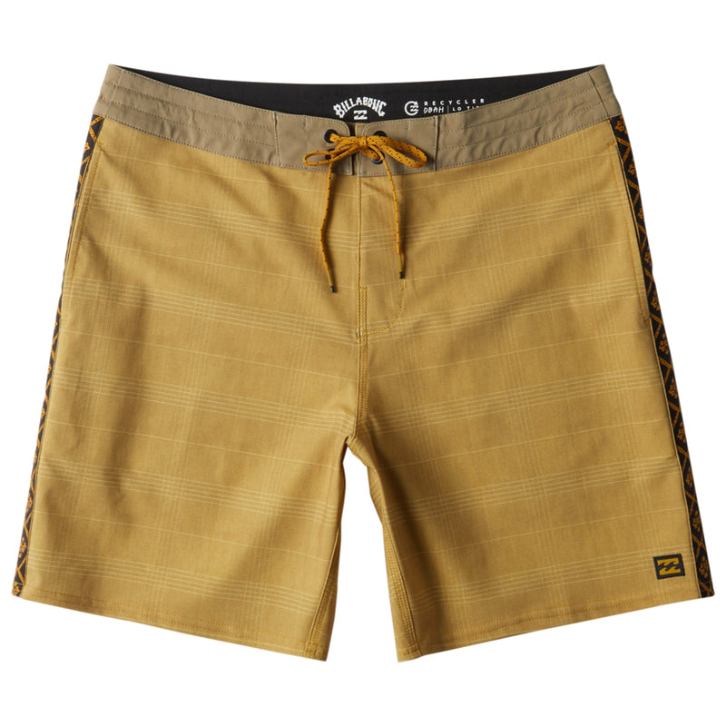 Load image into Gallery viewer, Billabong D Bah Lo Tide 17.5&quot; Boardshorts
