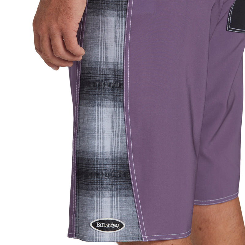 Load image into Gallery viewer, Billabong Rogue Pro 20" Boardshorts 8
