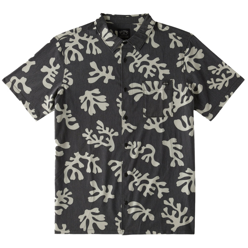 Load image into Gallery viewer, Billabong Coral Garden Surftrek Short Sleeve Button-Up Shirt 1
