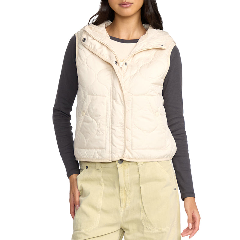 Load image into Gallery viewer, Billabong Women's Cliffs Quilted Vest 4

