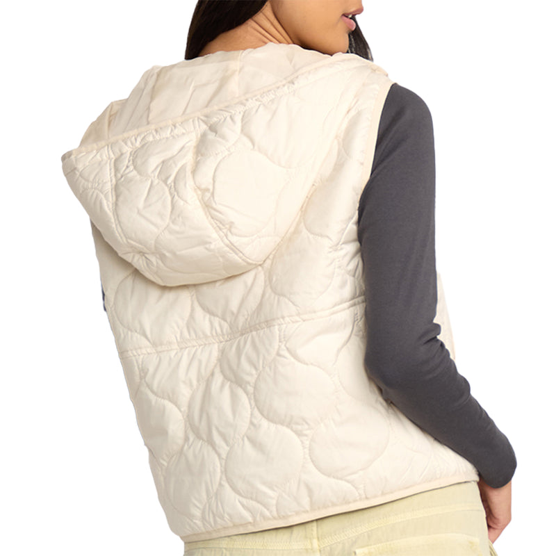 Load image into Gallery viewer, Billabong Women's Cliffs Quilted Vest 2
