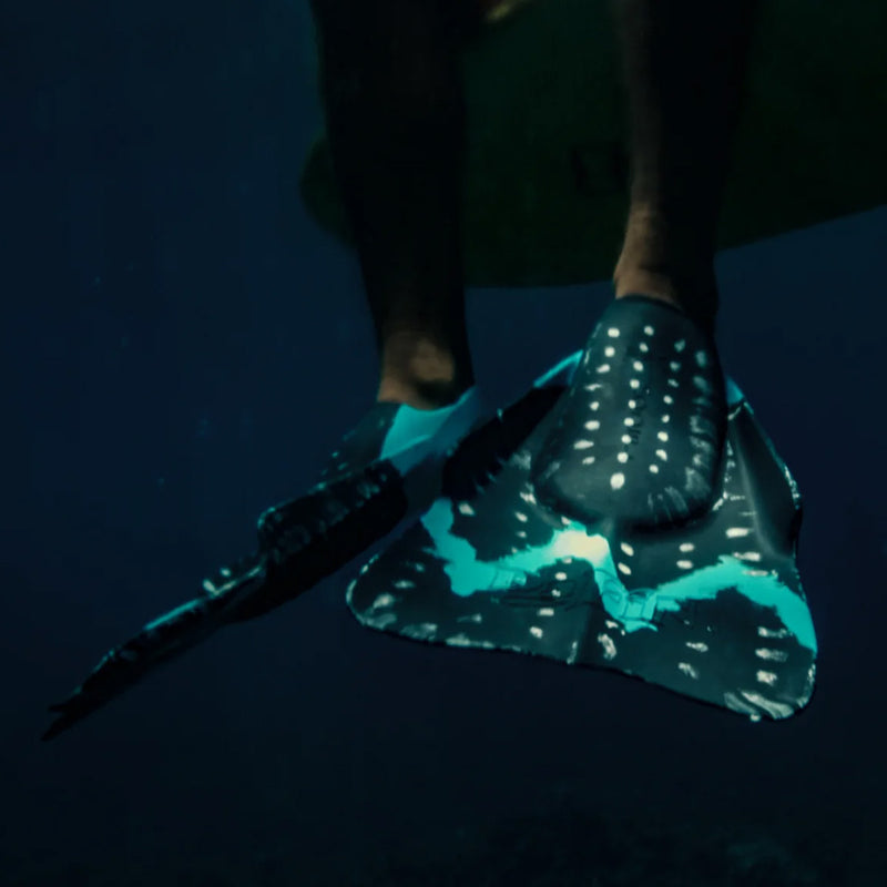Load image into Gallery viewer, DaFiN Kealopiko Pro Signature Swim Fins
