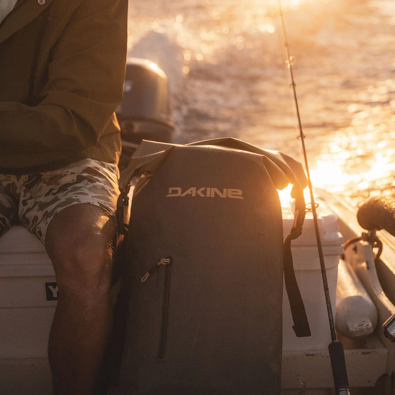 Load image into Gallery viewer, Dakine Cyclone LT Wet/Dry Roll-Top Surf Pack Backpack - 30L - 2024
