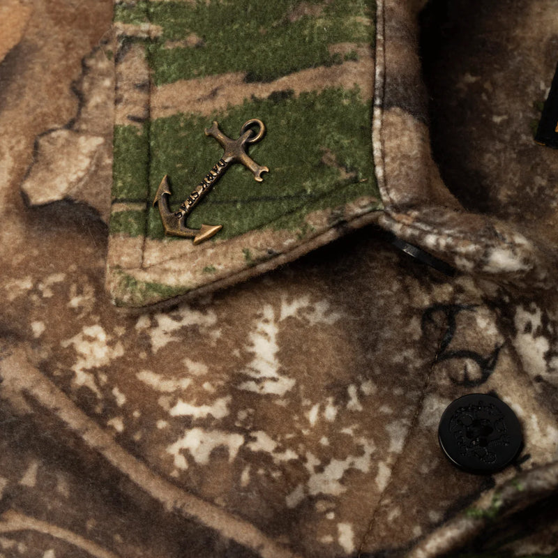 Load image into Gallery viewer, Dark Seas Zulu Realtree Long Sleeve Button-Up Flannel
