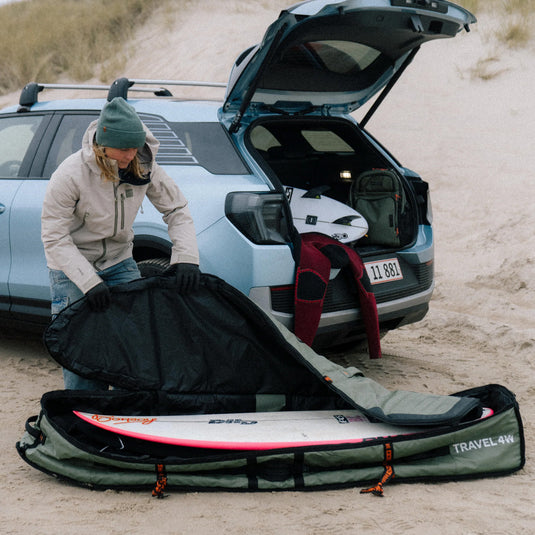FCS Travel 4W Wheelie Cover 3-4 Shortboard/Fish Travel Surfboard Bag 9