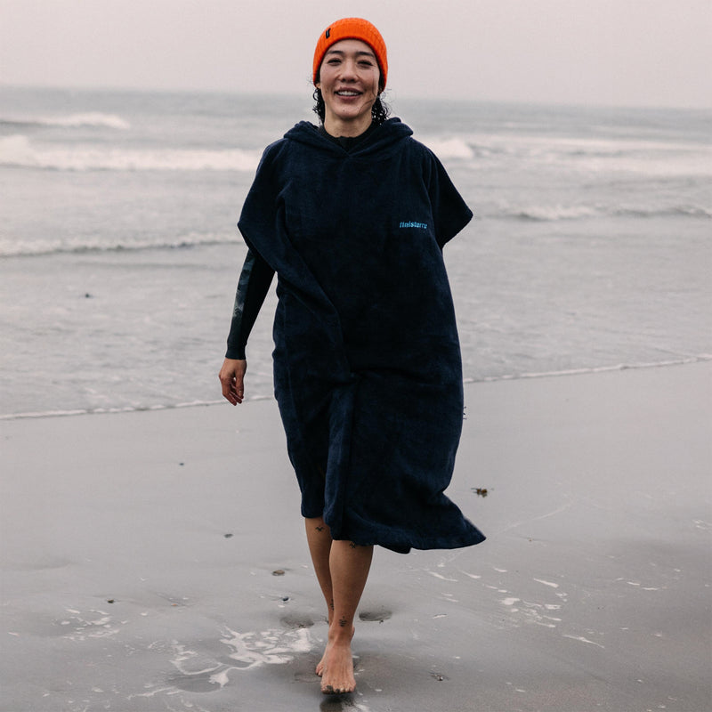 Load image into Gallery viewer, Finisterre Clearwater Robe Hooded Changing Poncho
