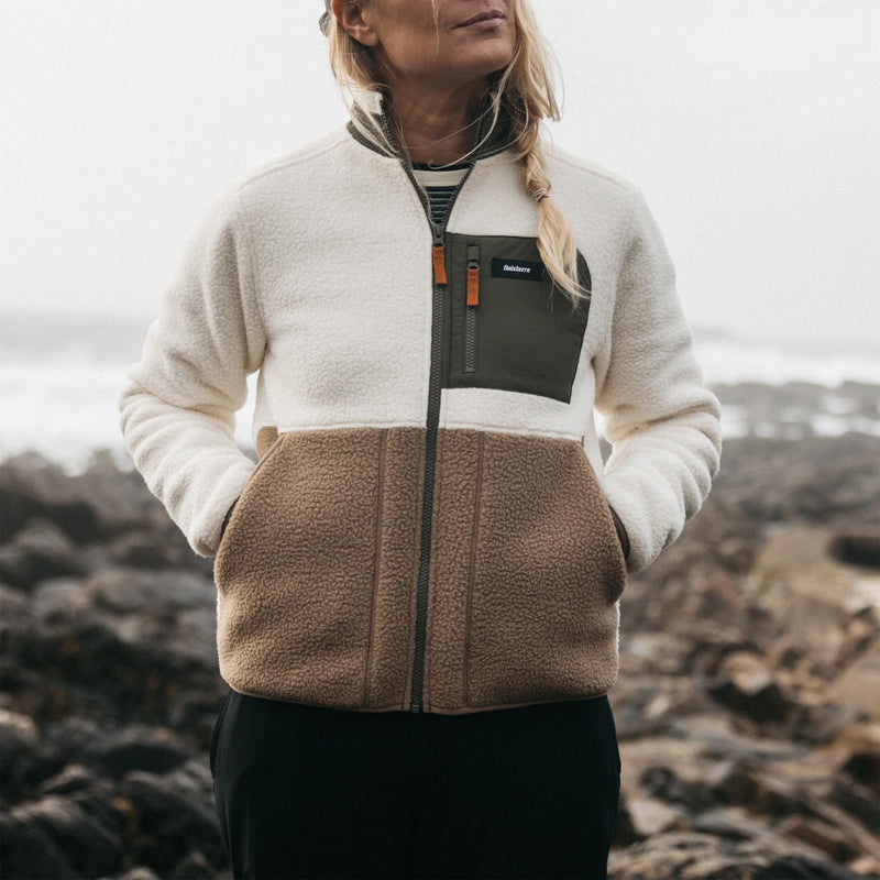 Load image into Gallery viewer, Finisterre Women's Bolster Fleece Zip-Up Jacket 2
