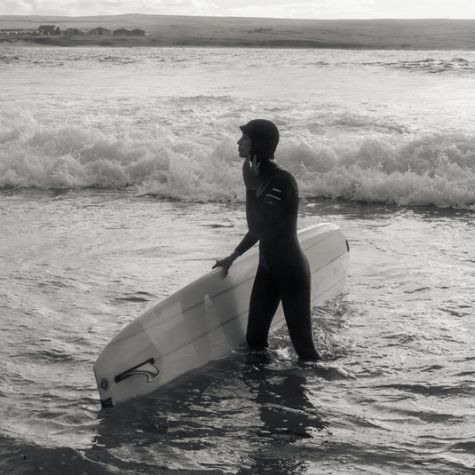 Finisterre Women's Shearwater 5/4 Hooded U-Zip Wetsuit