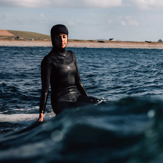 Finisterre Women's Shearwater 5/4 Hooded U-Zip Wetsuit