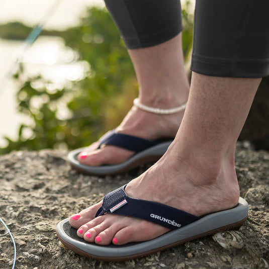 Grundéns Women’s Deck Mate 3-Point Sandals