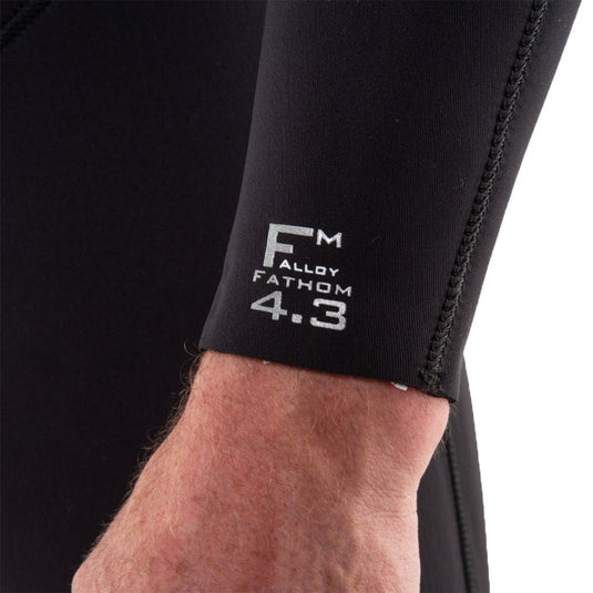 Isurus Fathom 4/3 Hooded Chest-Zip Wetsuit