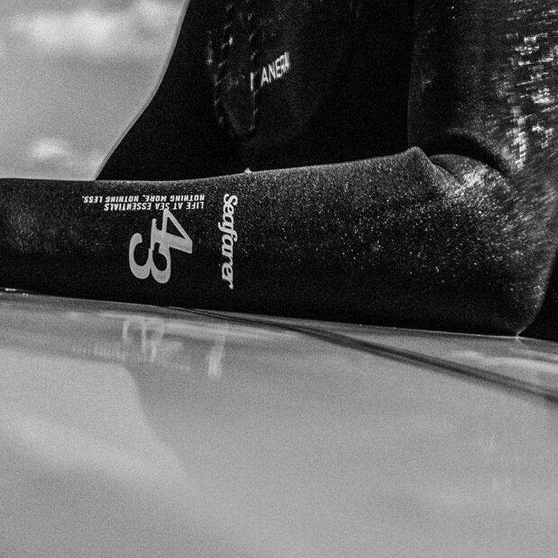 Load image into Gallery viewer, Manera Seafarer 4/3 Chest-Zip Wetsuit
