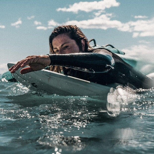 Manera Women's Seafarer 3/2 Chest-Zip Wetsuit